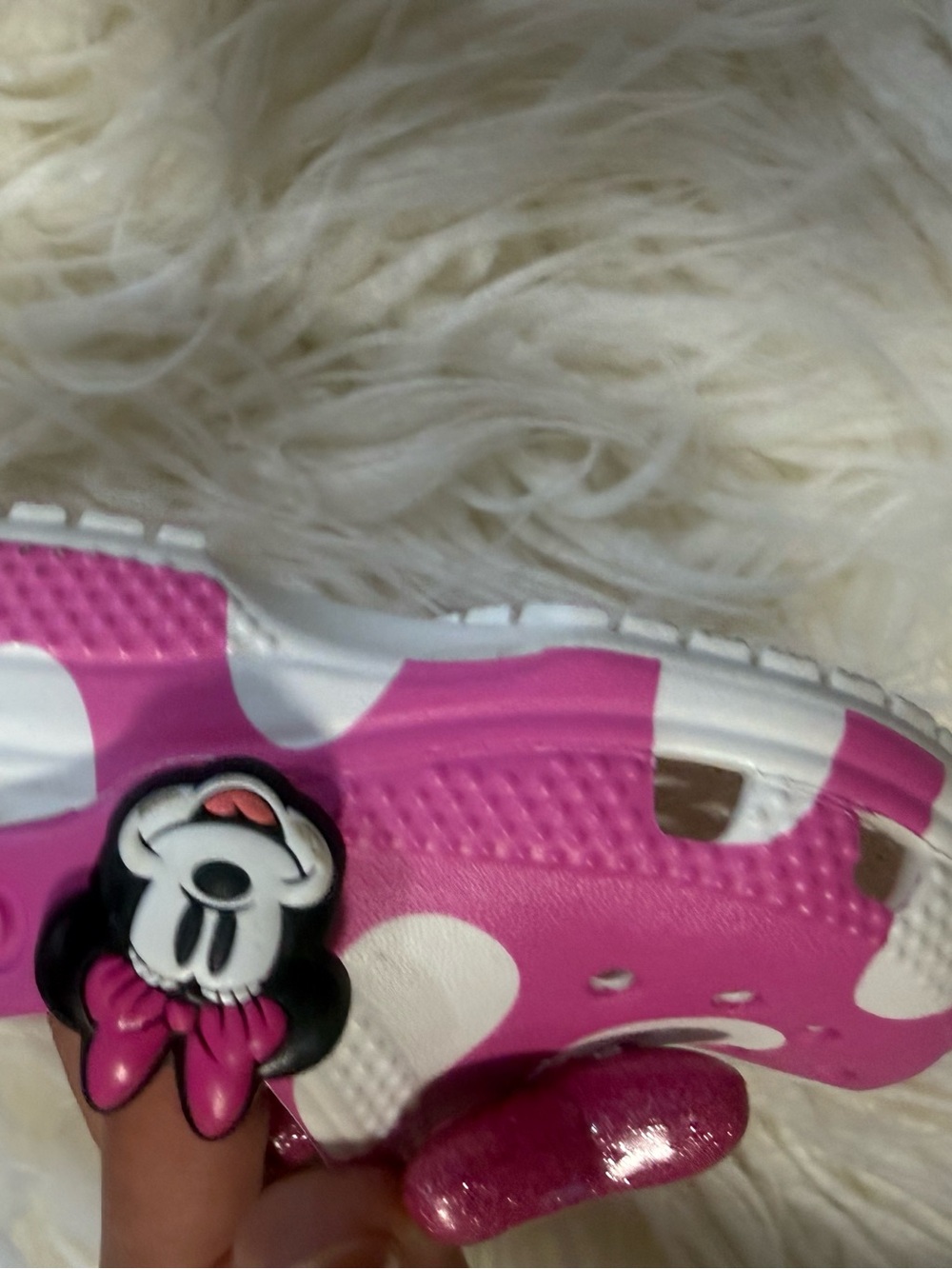 Minnie Mouse crocs - Picture 5 of 6